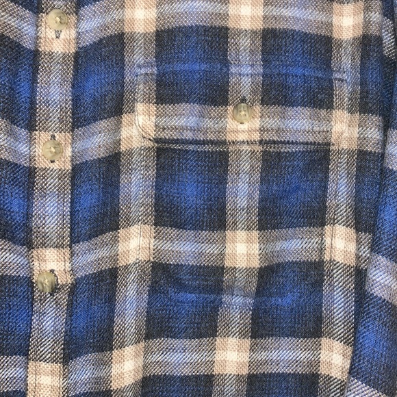 AE Flannel Men’s Medium Blue, Tan, and Cream - Picture 6 of 11